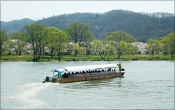 北上川渡し舟
